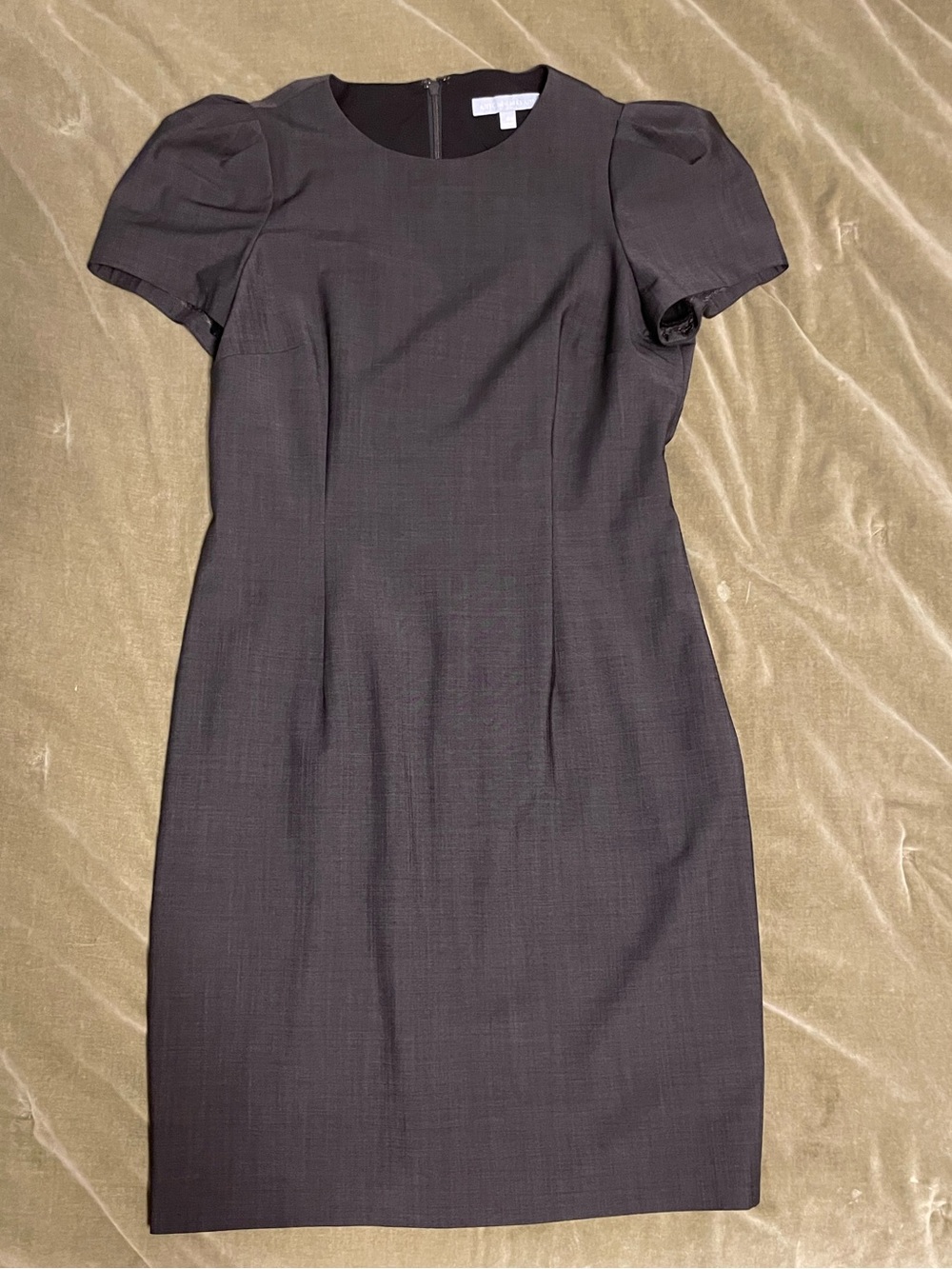 Classic Grey Puff-Sleeve Sheath Dress